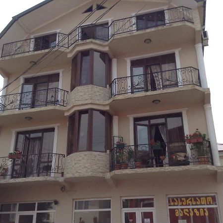 Hotel Chaika Кобулети Екстериор снимка