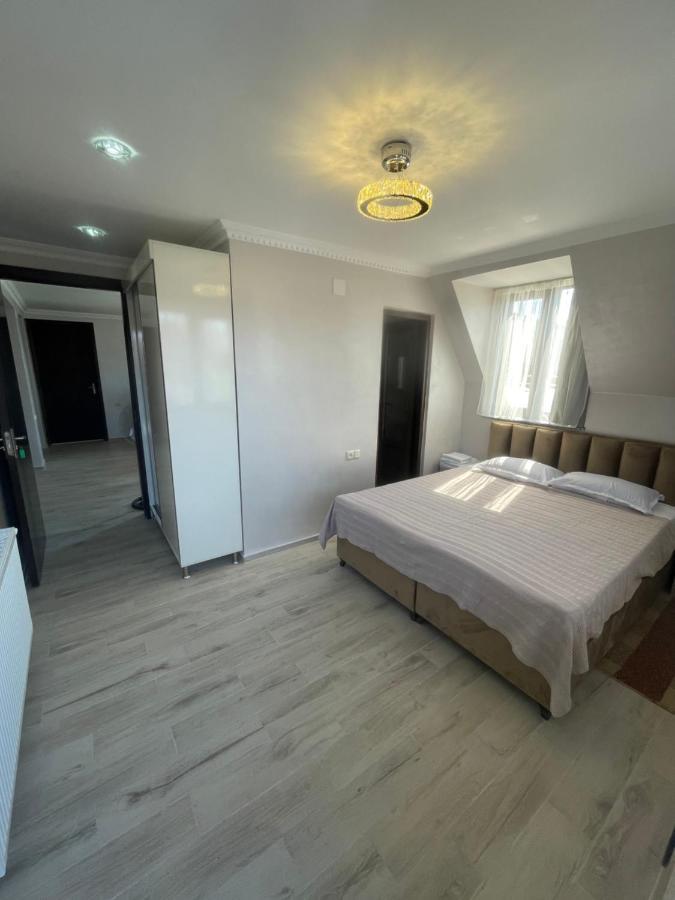 Hotel Chaika Кобулети Екстериор снимка