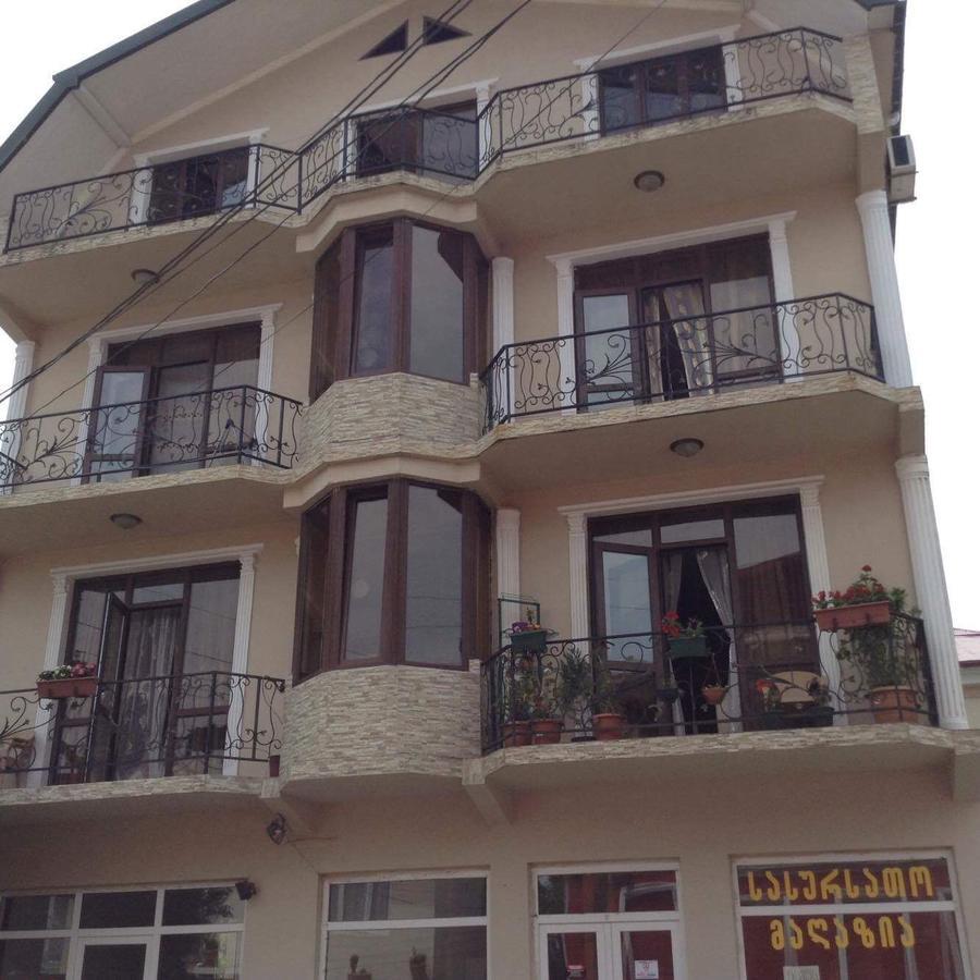 Hotel Chaika Кобулети Екстериор снимка