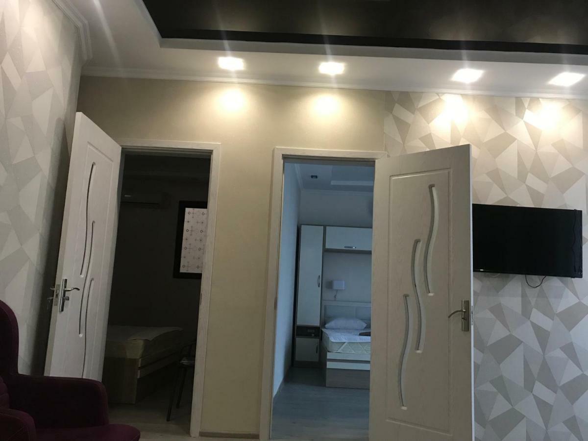 Hotel Chaika Кобулети Екстериор снимка