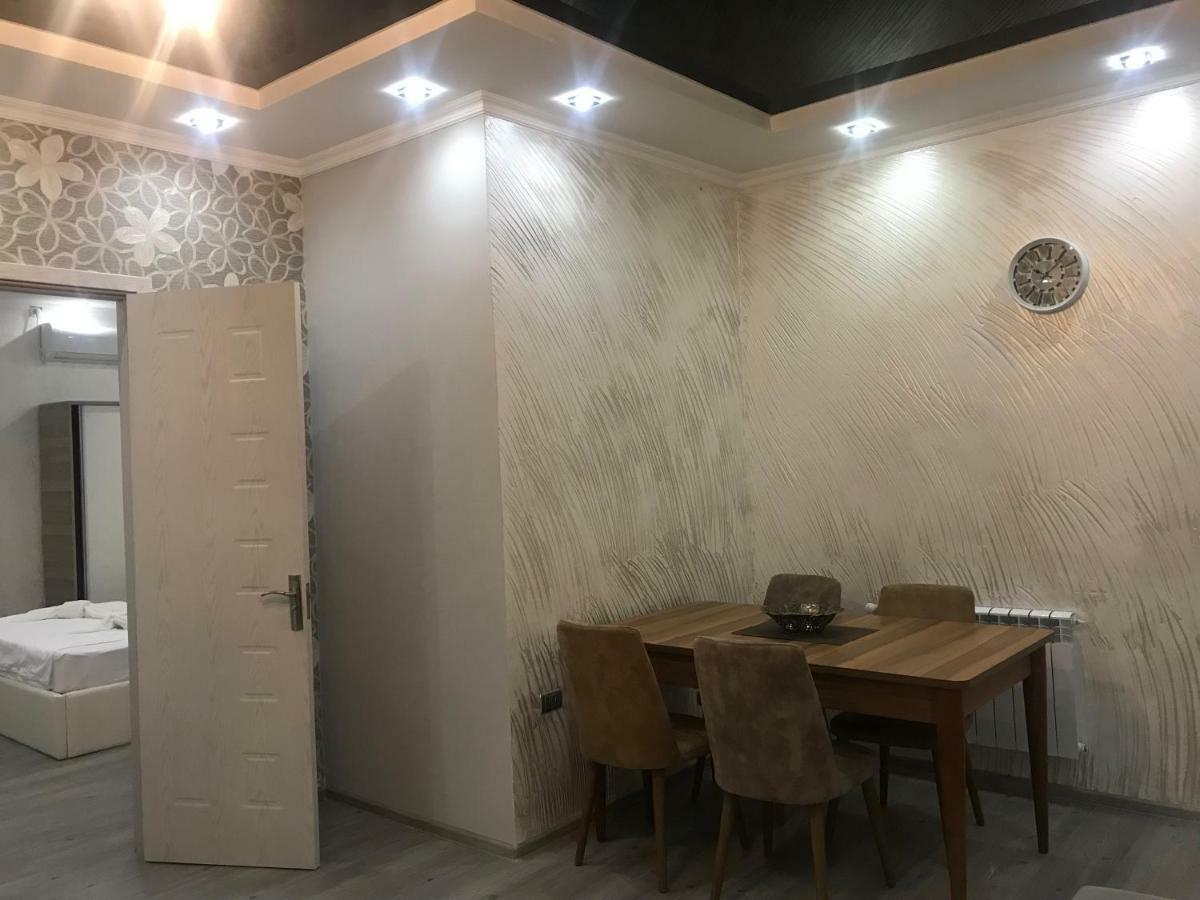 Hotel Chaika Кобулети Екстериор снимка